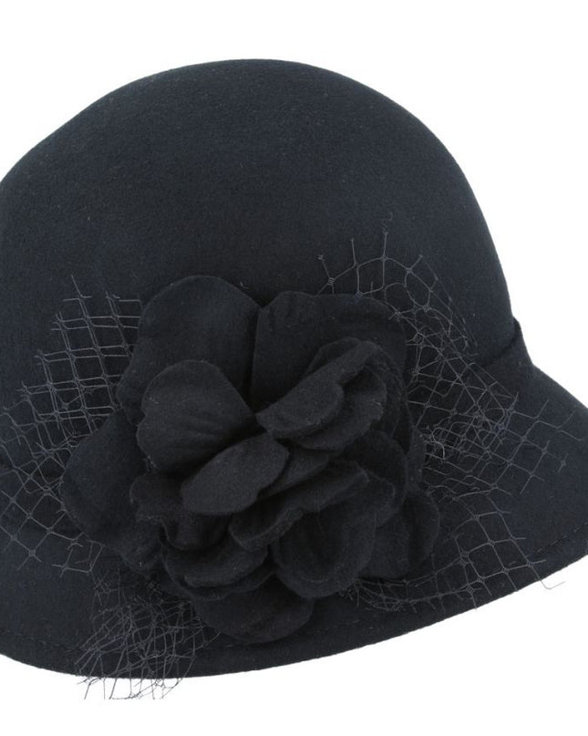 Women Vintage Cloche Hat With Floral Mesh Yarn