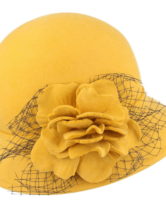Women Vintage Cloche Hat With Floral Mesh Yarn